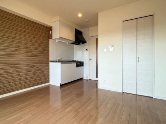 �y���̑��z�@���r���O