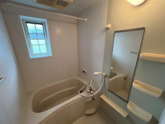 �y���̑��z�@�o�X�^�V�����[