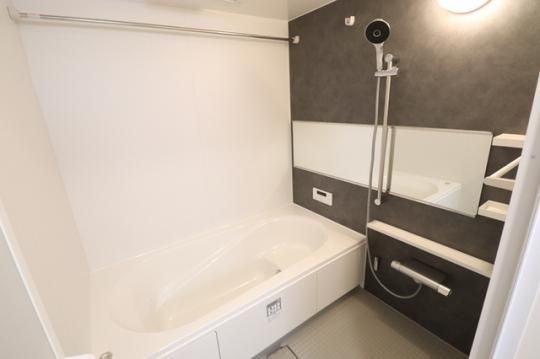 �y���̑��z�@���j�b�g�o�X