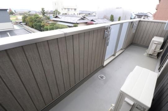 �y���̑��z�@�o���R�j�[