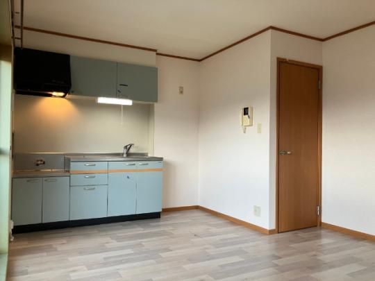 �y���̑��z�@���r���O