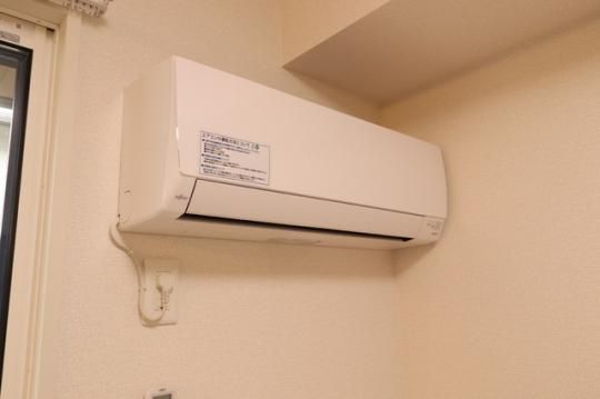 �y���̑��z�@�G�A�R��