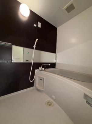 �y���̑��z�@�o�X�^�V�����[