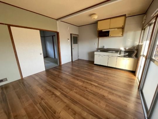 �y���̑��z�@���r���O