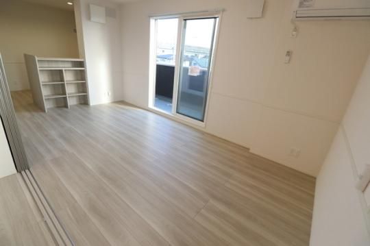 �y���̑��z�@���r���O