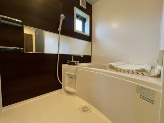 �y���̑��z�@�o�X�^�V�����[