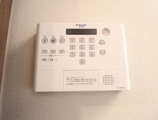 �y���̑��z�@101�z�[���Z�L�����e�B