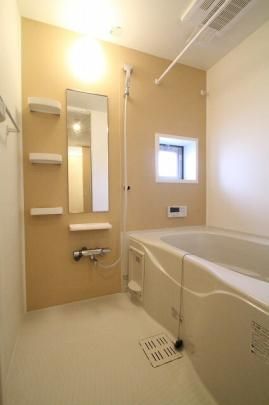 �y���̑��z�@�o�X�^�V�����[