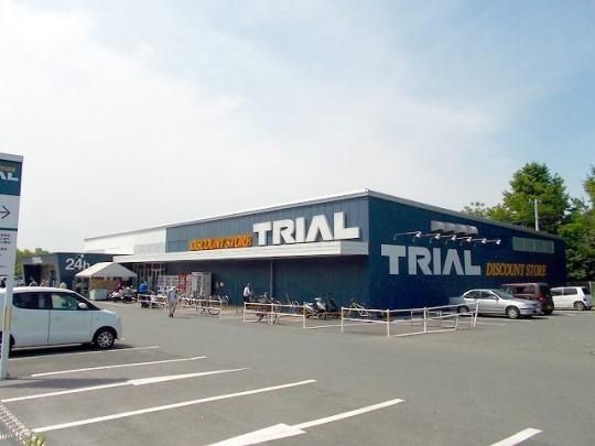 �y���Ӂz�@�g���C�A���@�����X�F1000m