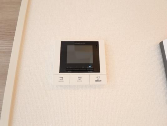 �y���̑��z�@303�@TV�C���^�[�z��