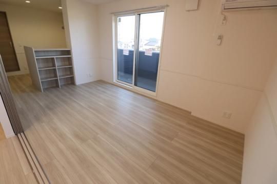 �y���̑��z�@���r���O