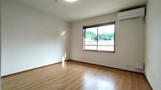 �y���̑��z�@���r���O