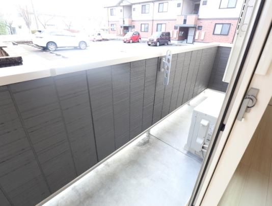 �y���̑��z�@B103�@�o���R�j�[