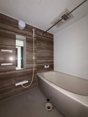 �y���̑��z�@�o�X�^�V�����[