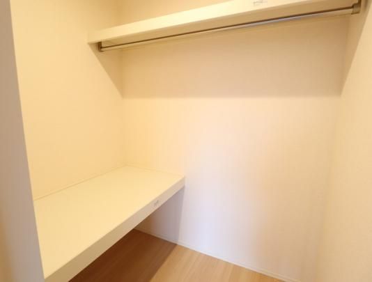 �y���̑��z�@103�@�E�H�[�N�C���N���[�[�b�g