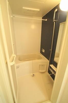 �y���̑��z�@�o�X�^�V�����[