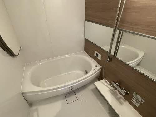 �y���̑��z�@�o�X�^�V�����[