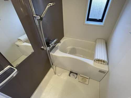 �y���̑��z�@�o�X�^�V�����[