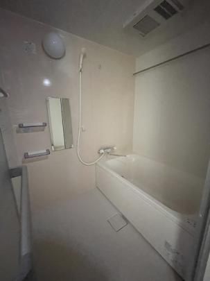 �y���̑��z�@�o�X�^�V�����[