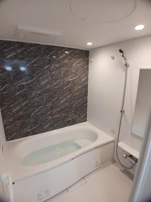 �y���̑��z�@�o�X�^�V�����[