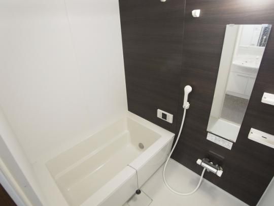 �y���̑��z�@�o�X�^�V�����[