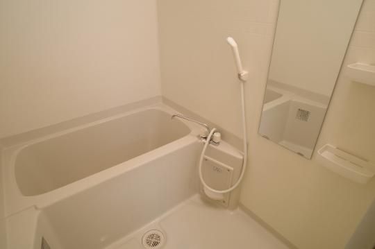 �y���̑��z�@�o�X�^�V�����[