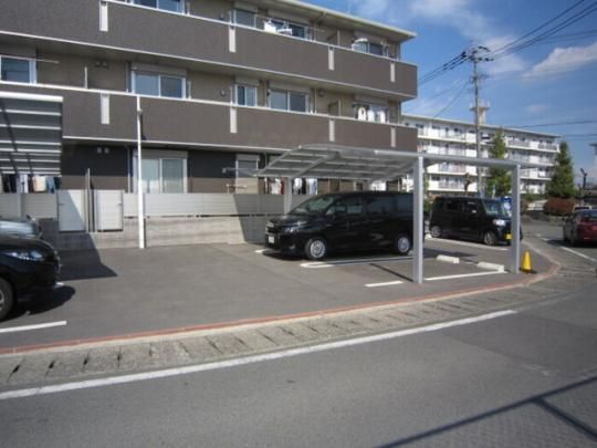 �y�����O�ρz�@�J�[�|�[�g�t���ԏ������܂�