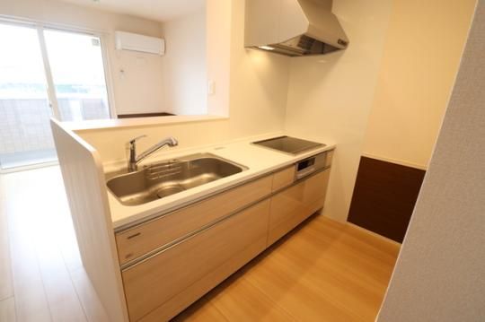 �y���̑��z�@�L�b�`���@303