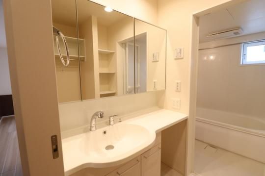 �y���̑��z�@���ʉ��ϑ�@303