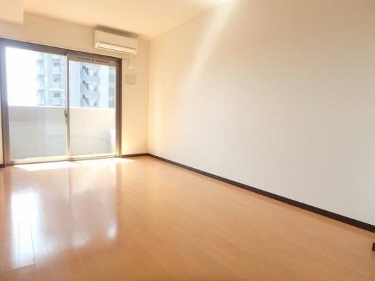 �y���̑��z�@���r���O