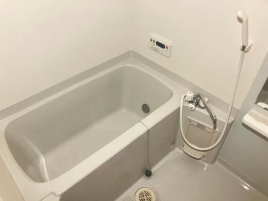 �y���̑��z�@�o�X�^�V�����[