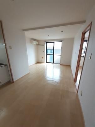 �y���̑��z�@���r���O