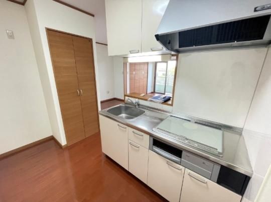 �y���̑��z�@�L�b�`��