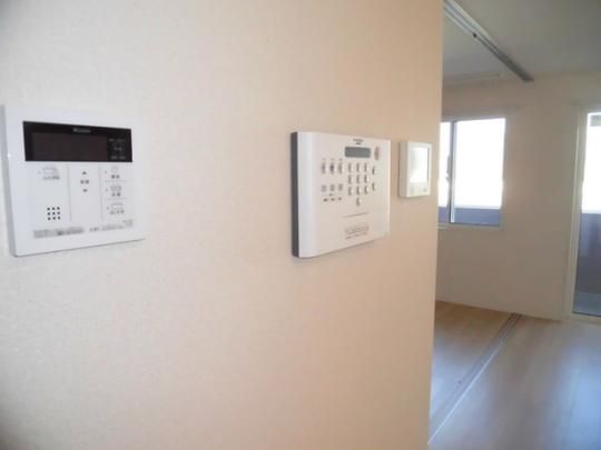 �y���̑��z�@203�@�Z�L�����e�B