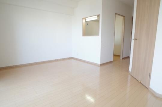 �y���̑��z�@���r���O