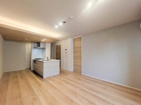 �y���̑��z�@���r���O