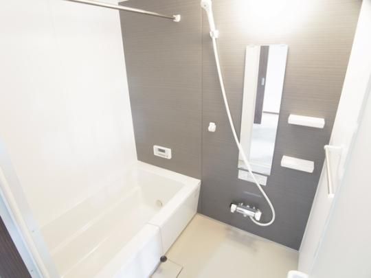 �y���̑��z�@�o�X�^�V�����[