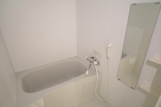 �y���̑��z�@�o�X�^�V�����[