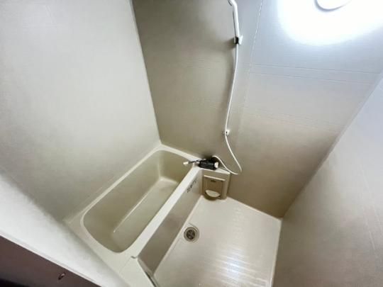 �y���̑��z�@�o�X�^�V�����[