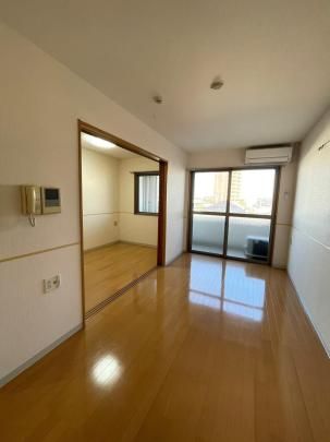 �y���̑��z�@���r���O