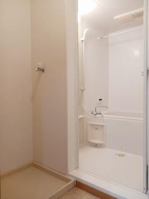 �y���̑��z�@�o�X�^�V�����[