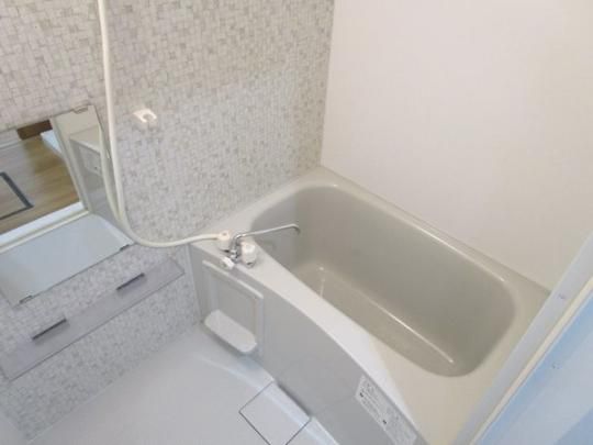 �y���̑��z�@�o�X�^�V�����[