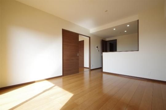 �y���̑��z�@���r���O