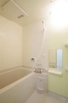 �y���̑��z�@�o�X�^�V�����[